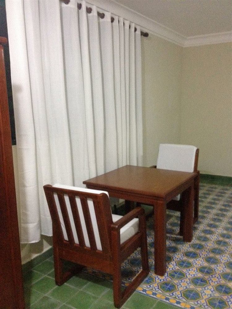 Hotel La Cretonne Les Cayes Esterno foto